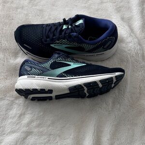 Brooks Ghost Women's Running Shoes - Navy with Teal Accents
